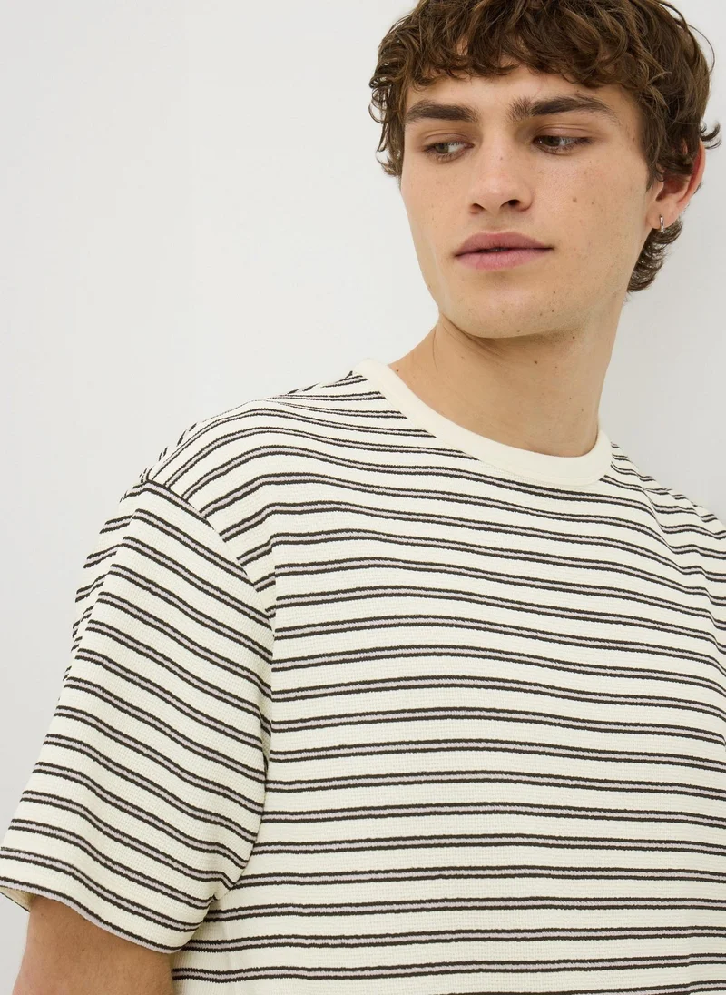 ماتلان تيشيرت مخطط بلون كريمي